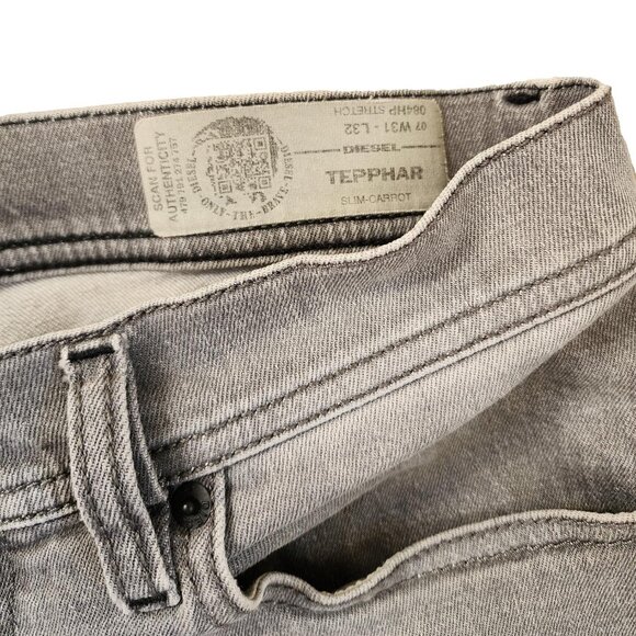 Genuine Pre-washed Grey Denim Diesel Jeans - Grey. Made in Italy. Pre - owned. - Picture 4 of 10